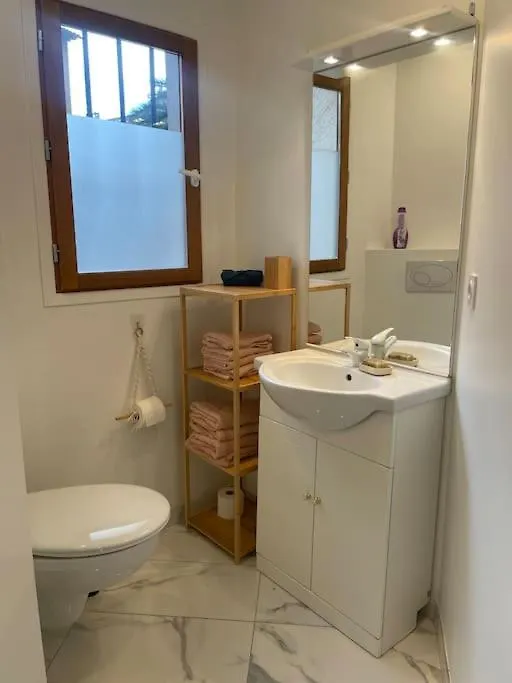 Appartement - Vielle Ville Grasse 0*,
